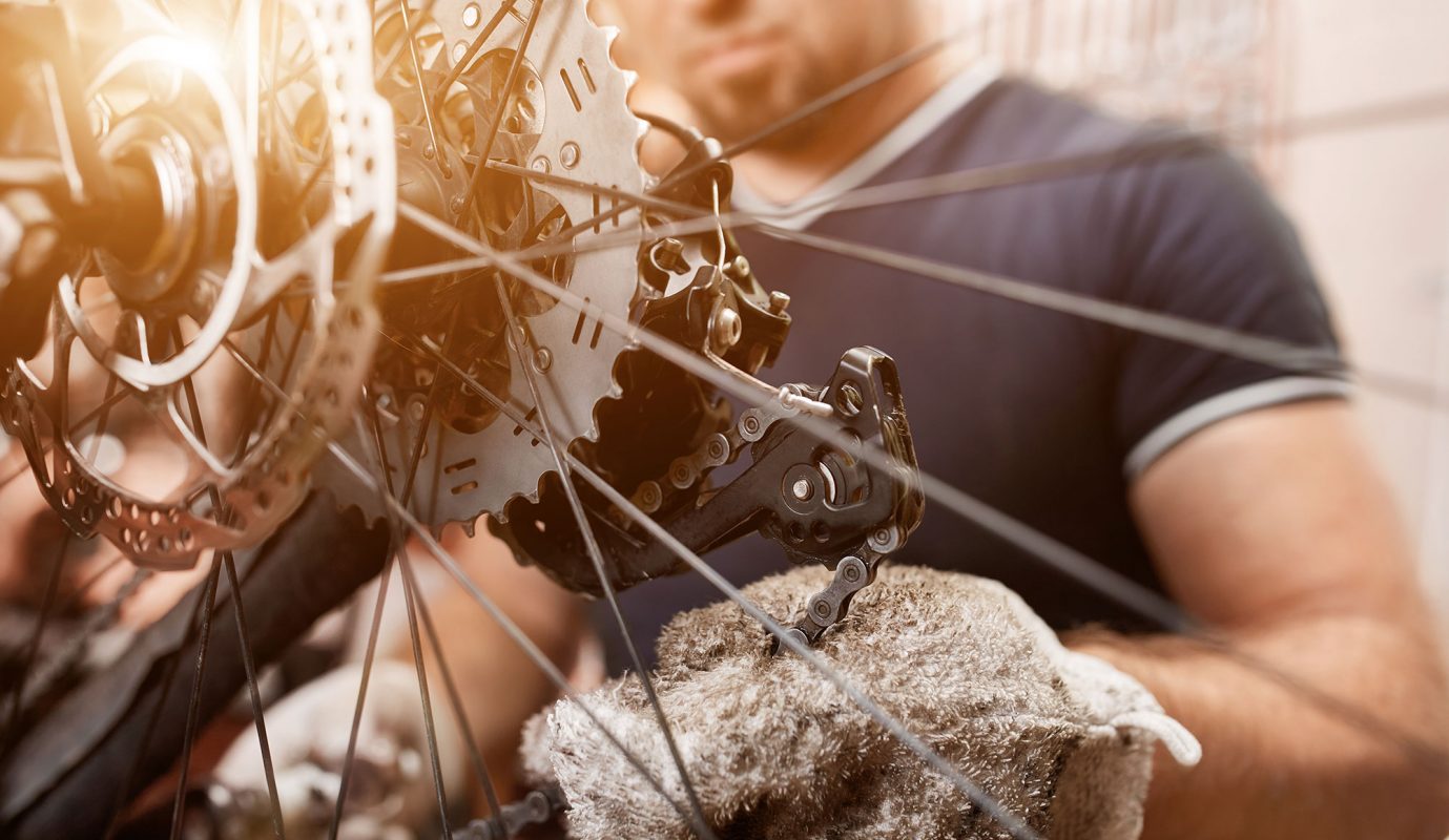 Handarbeit in unserer Faghrradwerkstatt